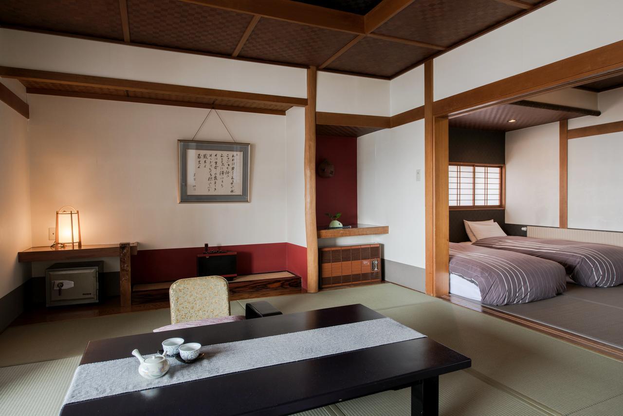 ימאגאטה Takamiya Ryokan Miyamaso מראה חיצוני תמונה